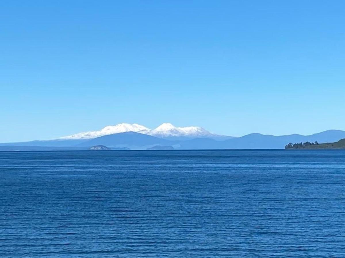 Lake Taupo Motor Inn מראה חיצוני תמונה
