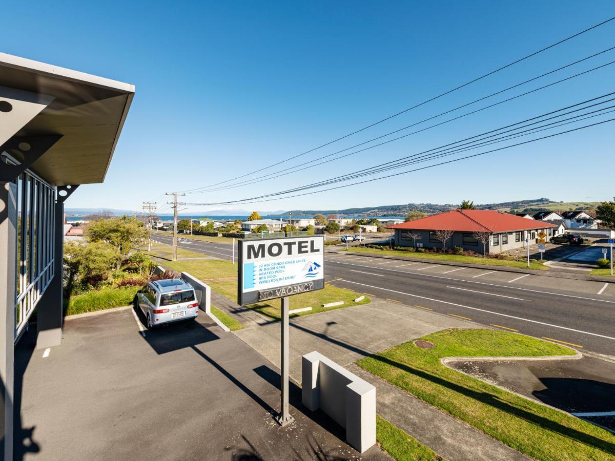 Lake Taupo Motor Inn מראה חיצוני תמונה